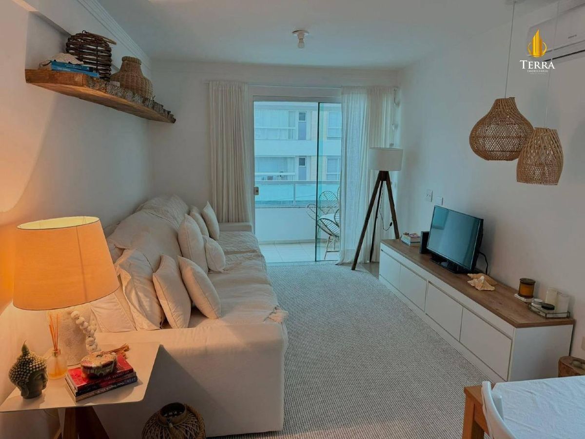 Apartamento mobiliado a venda no Edifício Torre De Molinos localizado com privilégio na Praia Brava em Itajaí. - Apartamento em Praia Brava, Itajaí - à venda - IMOBILIÁRIA TERRA ITAJAI LTDA