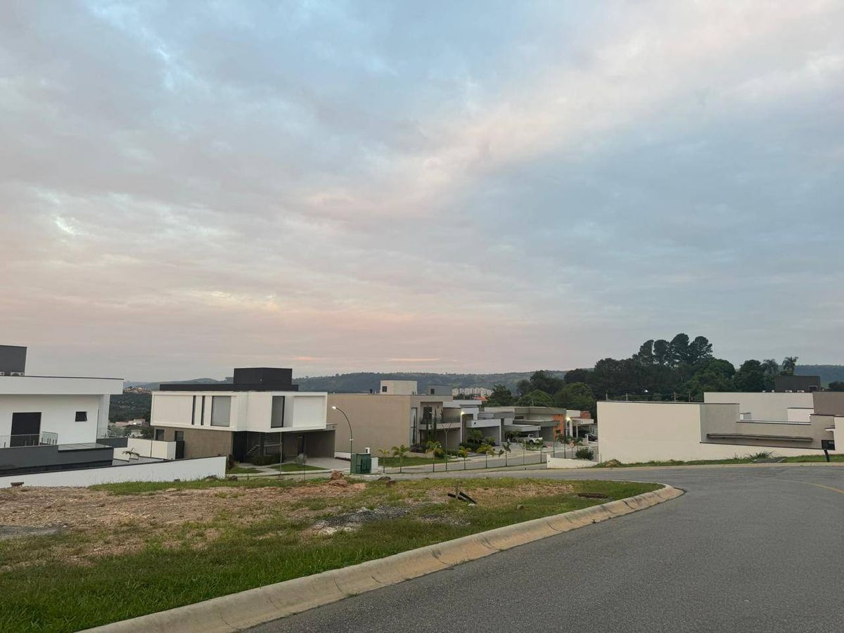 Lote/Terreno a venda com 330m² - Condomínio Colline di Parma - Valinhos, foto 2