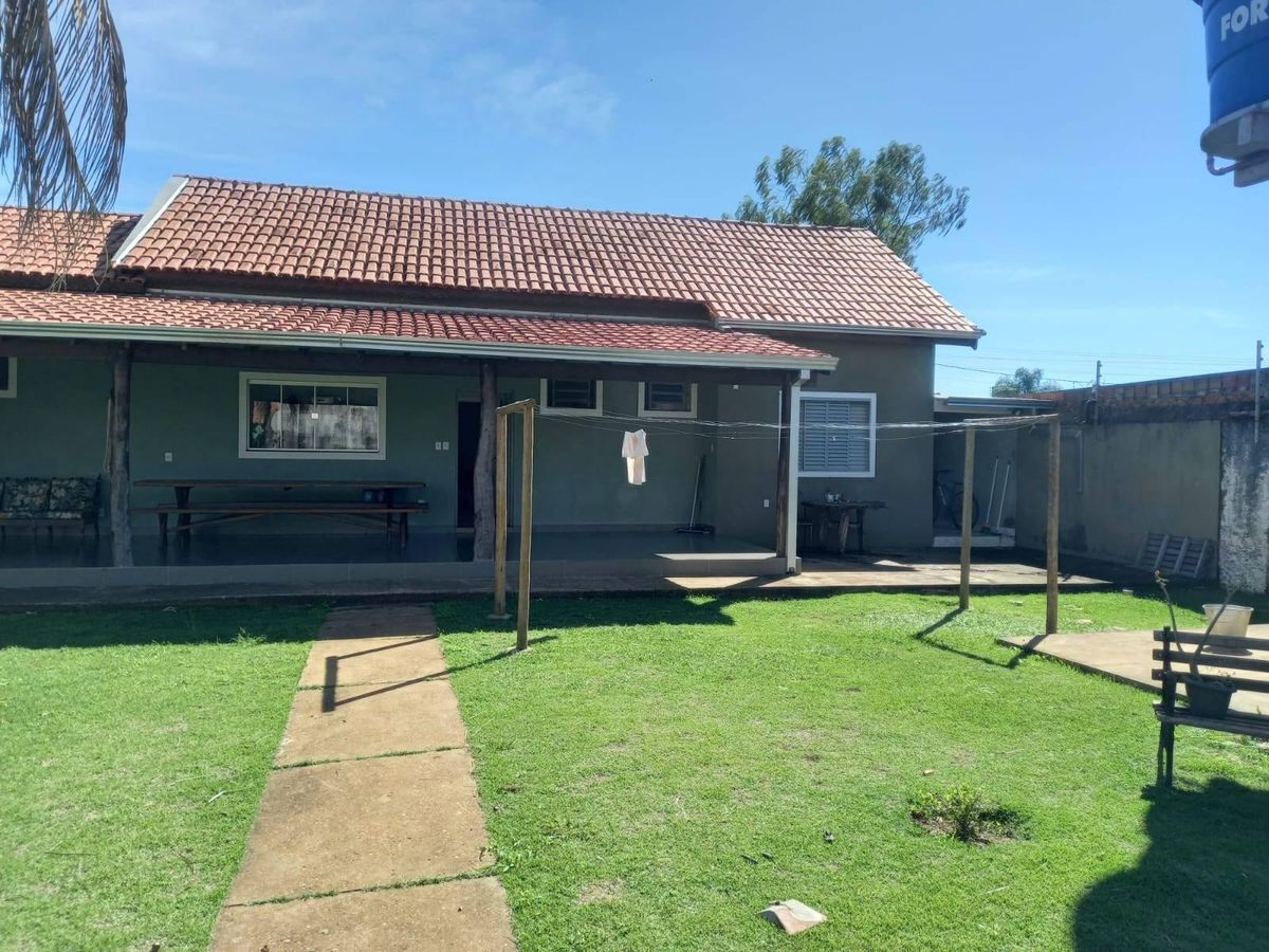 Vende-se Casa com Área Gourmet e Chapada dos Guimarães - Casa em Bom Clima, Chapada dos Guimarães - à venda - Prime House Inteligência Imobiliária