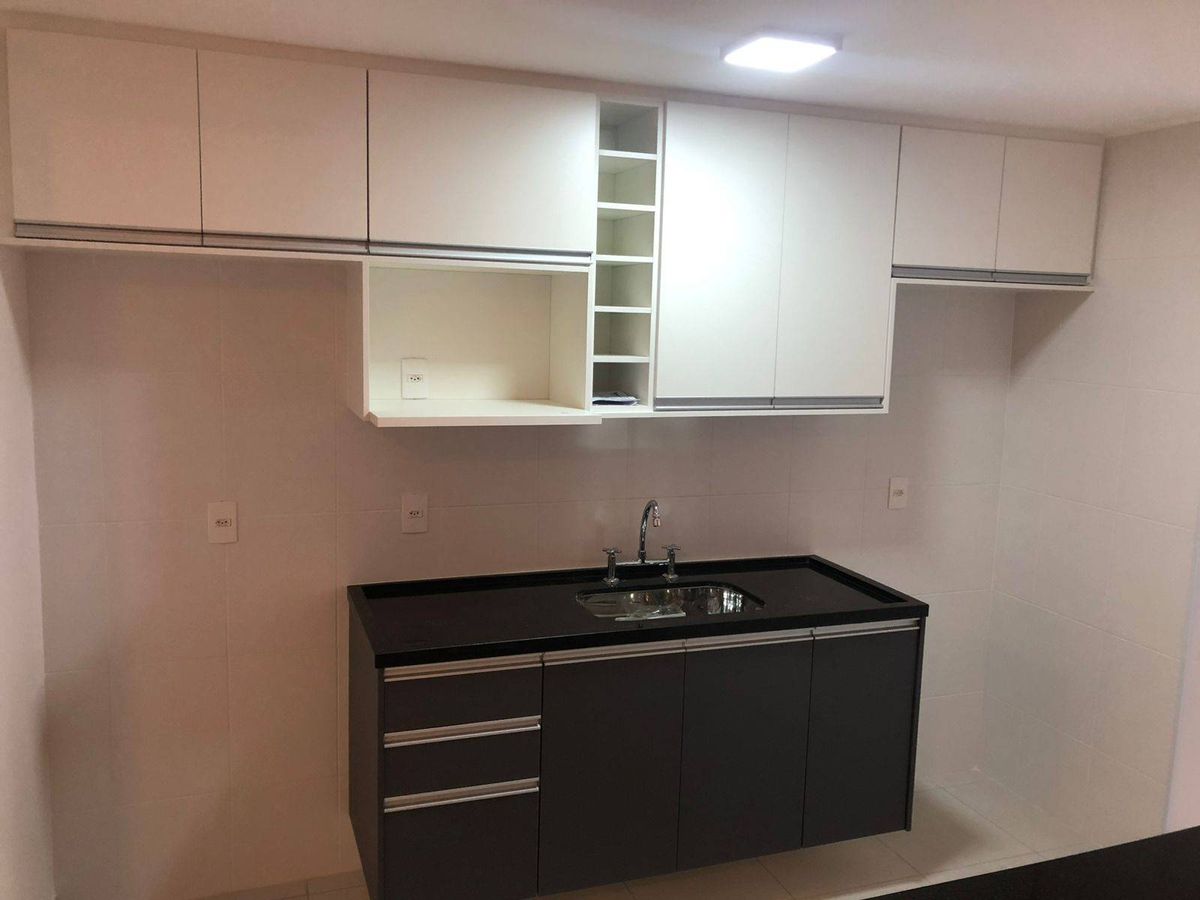 Moderno minimalista.