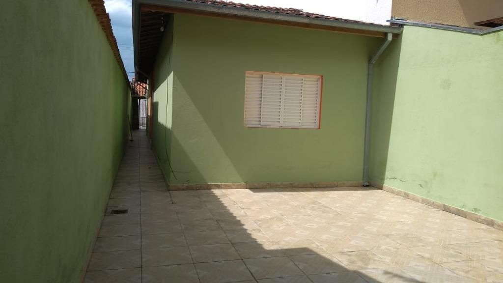 Casa com 2 quartos para Locação, Parque São Domingos - Pindamonhangaba - Casa em Parque São Domingos, Pindamonhangaba - para locação - EDSON DERRICO IMOVEIS LTDA