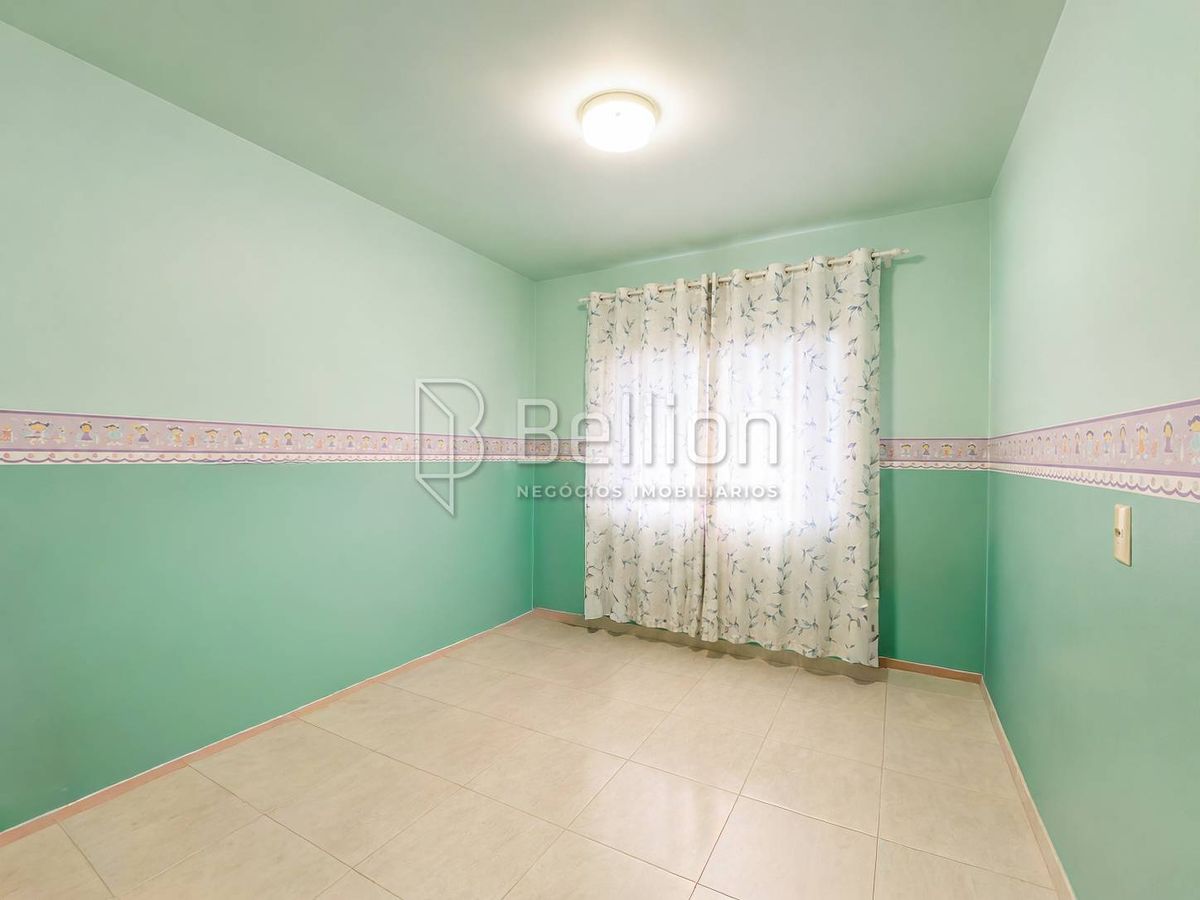 Casa com 3 Quartos e Terreno de 600 m² à Venda em Timbó