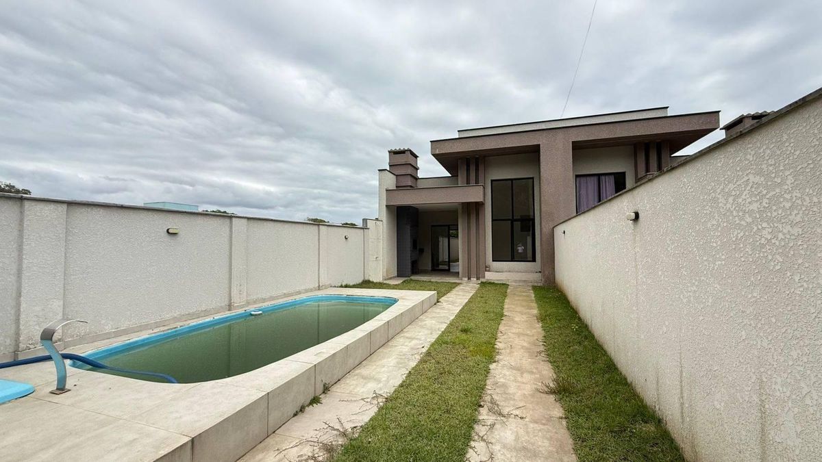 Casa com 3 quartos e piscina à venda, 91 m² por R$ 549.000 - Volta Ao Mundo I - Itapoá/SC - Casa em Volta ao Mundo I, Itapoá - à venda - Nossa Praia Imóveis