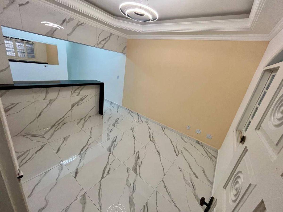 Casa Geminada com 3 quartos, Ocian - Praia Grande