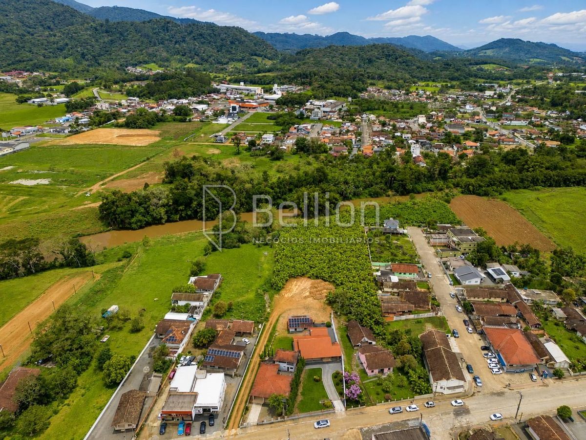 Terreno à Venda no Centro de Rio dos Cedros 4.619,72 m²