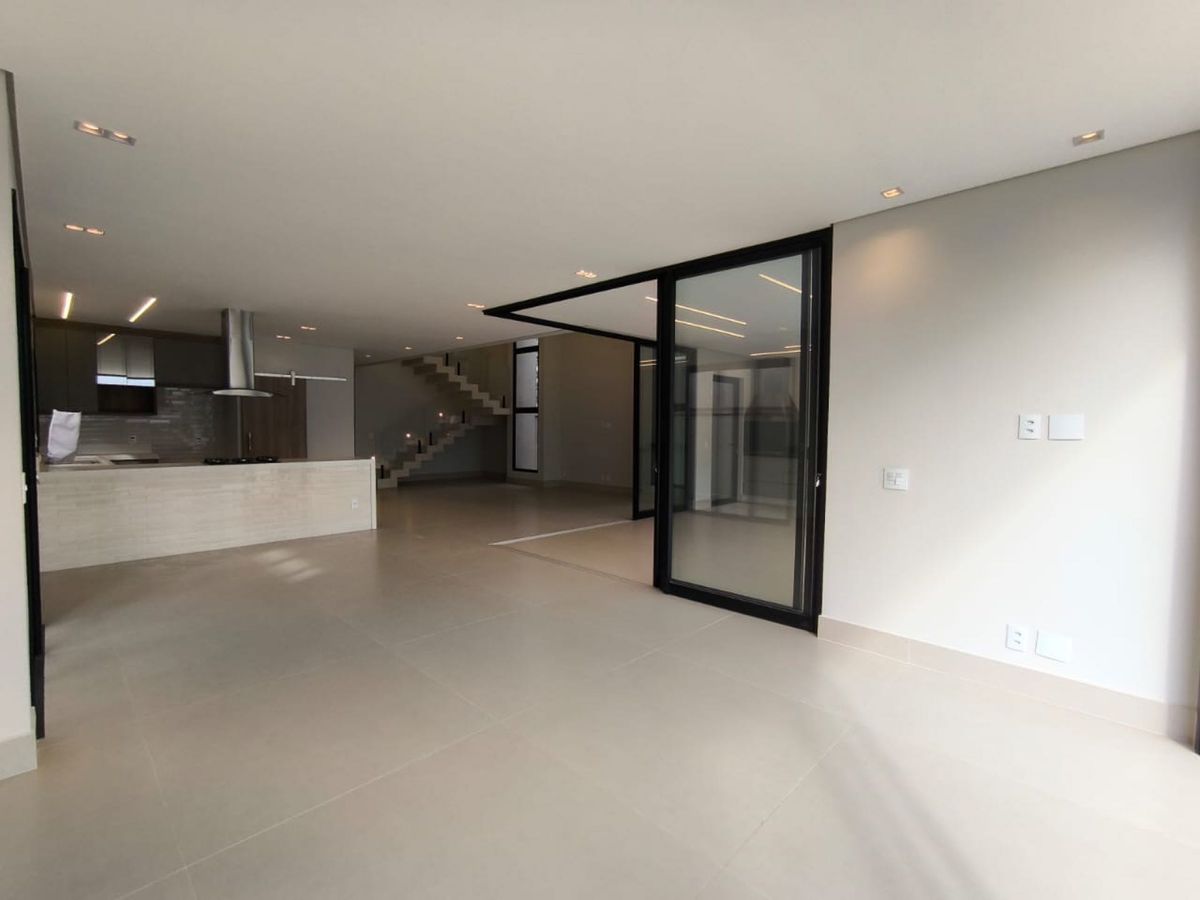 Casa de Condomínio com 4 quartos, Zurich Dorf - Valinhos, foto 5