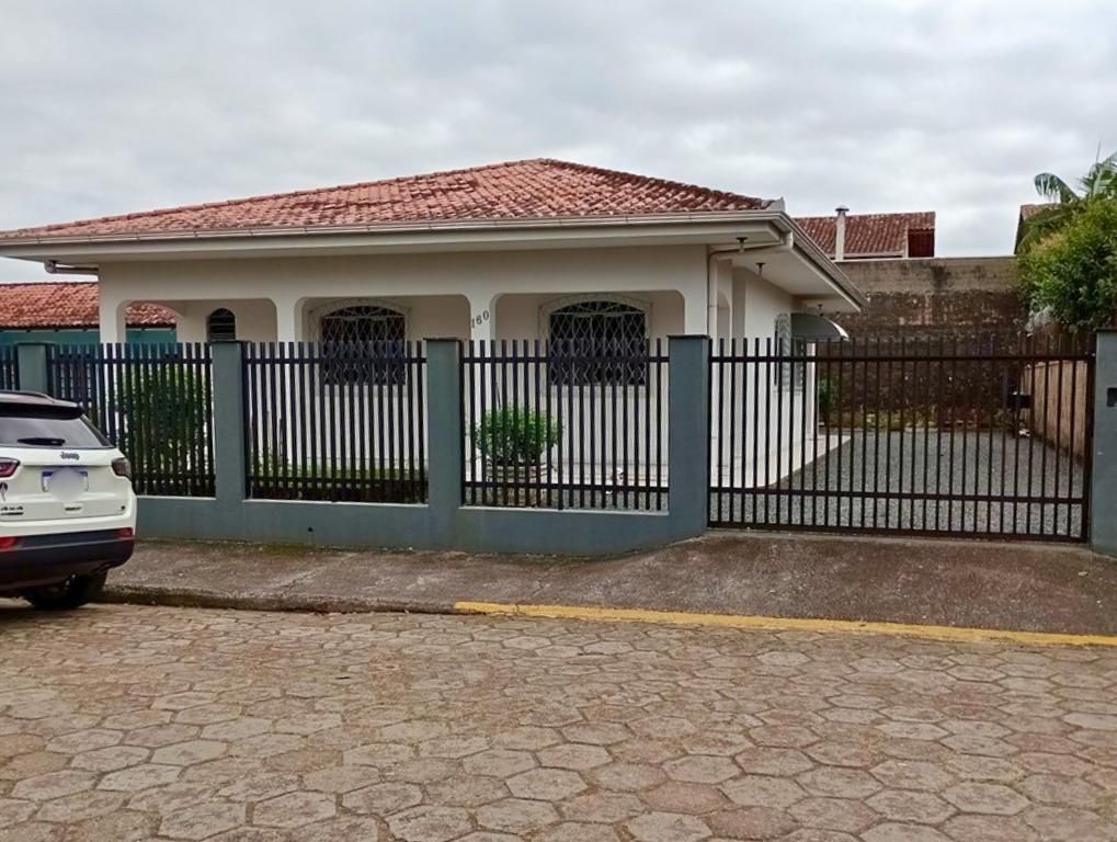 Casa com 3 quartos, Centro - Balneário Piçarras - Casa em Centro, Balneário Piçarras - à venda - MARIAN IMÓVEIS
