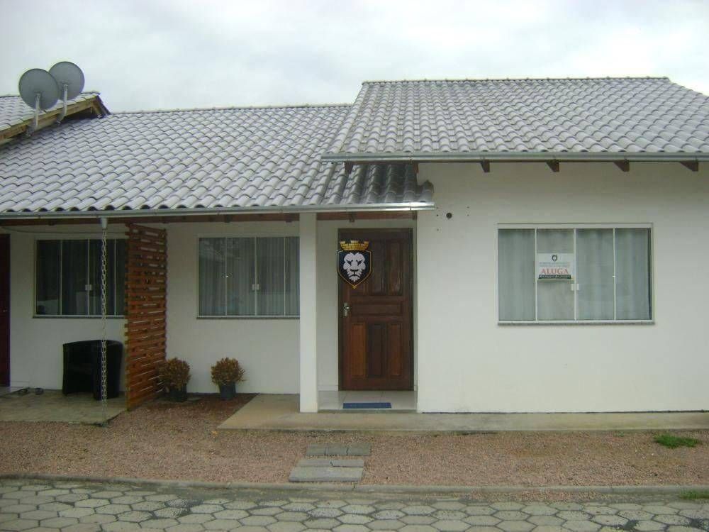 CASA SEMI MOBILIADA NO BAIRRO GABIROBA