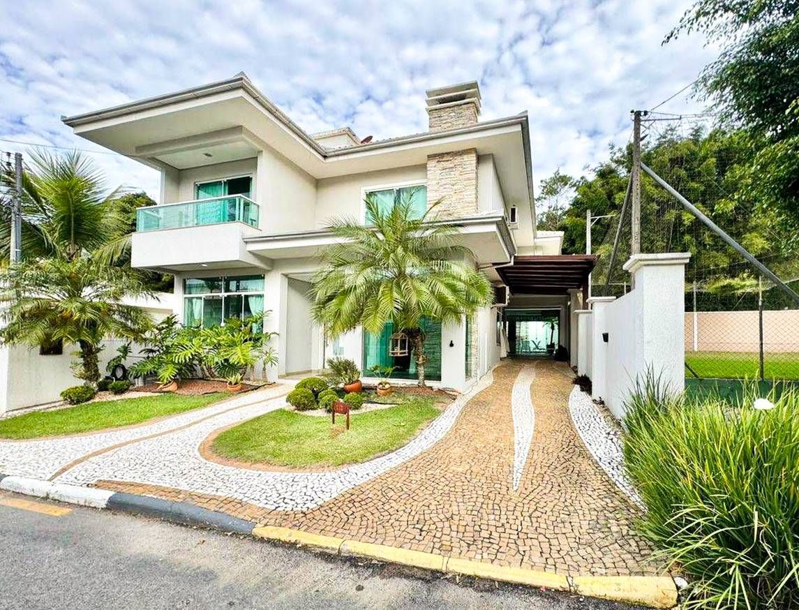 Casa com 04 dormitórios à venda no Condomínio Ariribá - Casa de Condomínio em Ariribá, Balneário Camboriú - à venda - Desc Imóveis