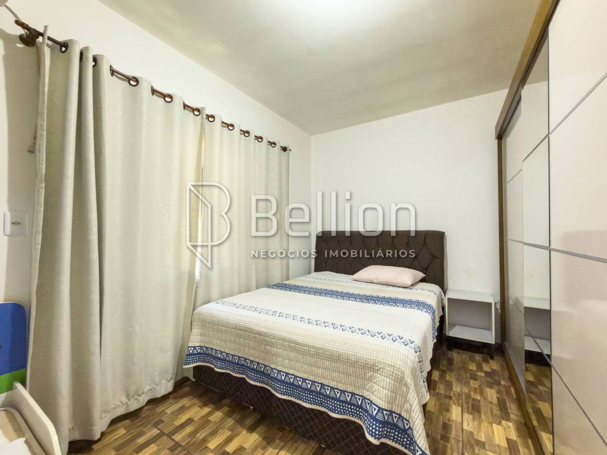 Duas casas em um único terreno: uma excelente oportunidade para morar, investir ou gerar renda!