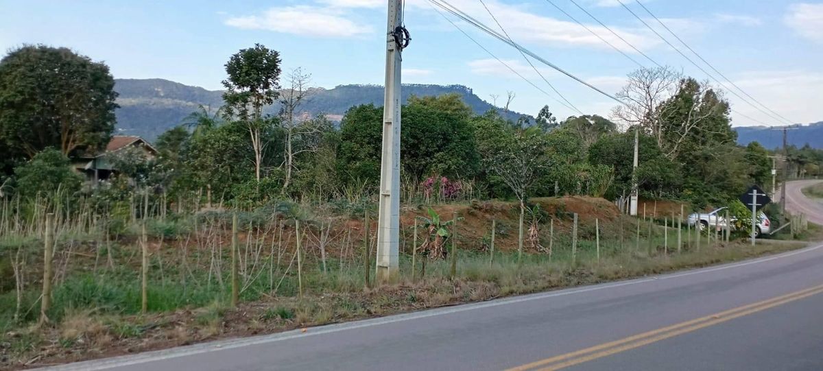 BELO TERRENO NA SC110 NO BAIRRO DONA PAULA