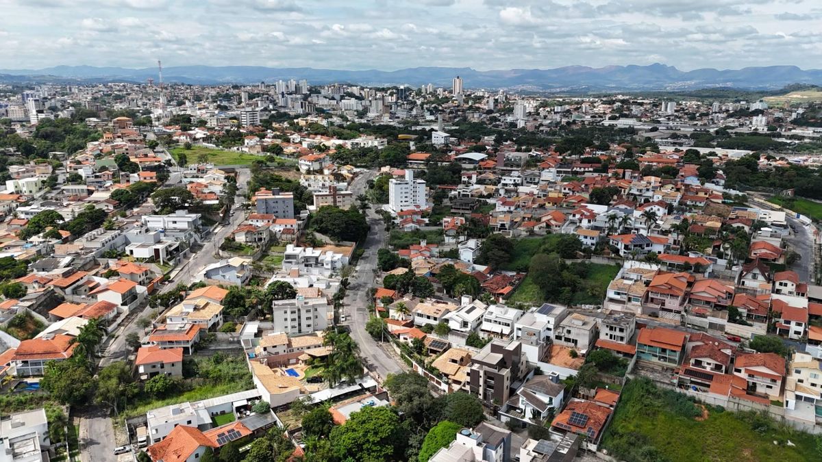 Lotes à venda no bairro Novo Guarujá - Lote/Terreno em Novo Guarujá, Betim - à venda - Via M Empreendimentos Imobiliários Ltda