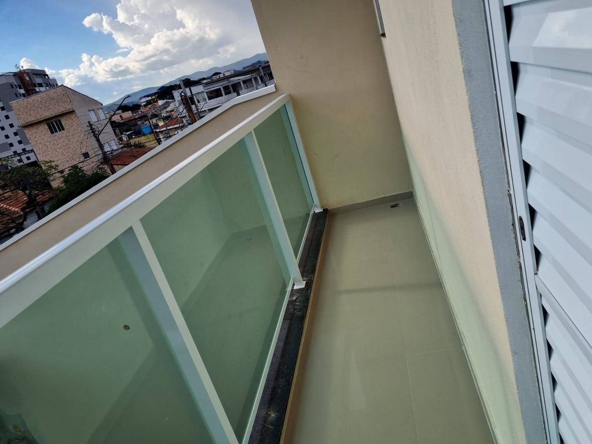 Sobrado com 3 quartos à Venda, Jardim Santa Bárbara - Guarulhos