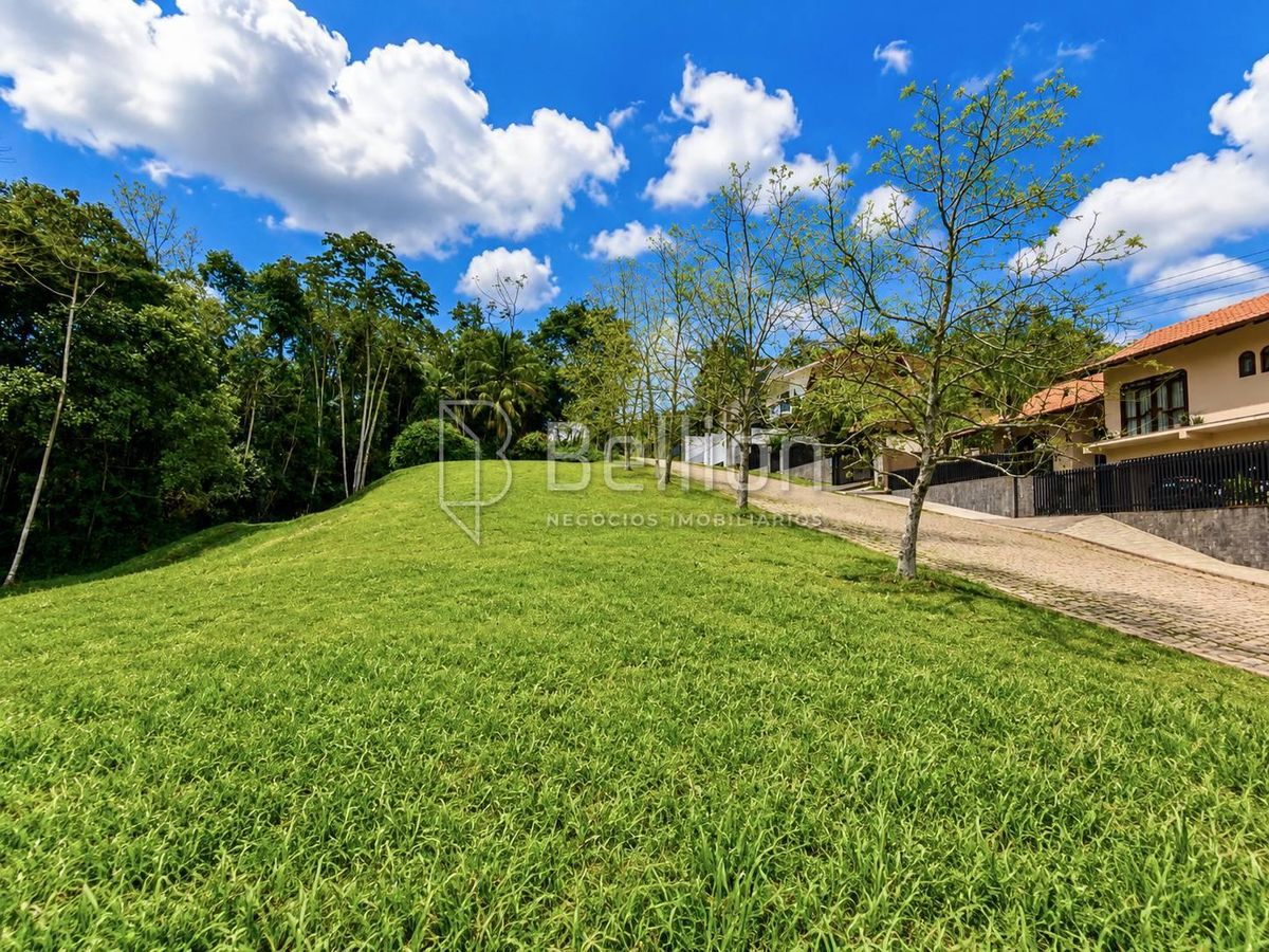 Terreno à Venda no Bairro Divinéia em Rio dos Cedros 455 m²