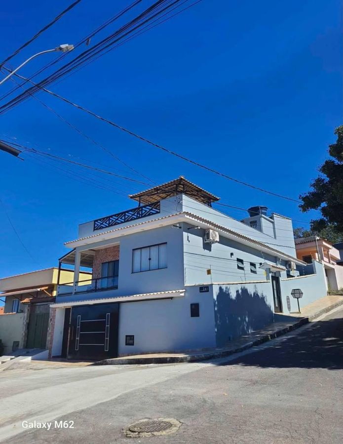 🏠, Casa, Venda , 0,00 , Santa Terezinha, Caxambu - MG, com 4 quartos, 1 suíte, 4 banheiros, 2950 - Casa em Santa Terezinha, Caxambu - à venda - IMOBILIÁRIA VLT IMÓVEIS LTDA