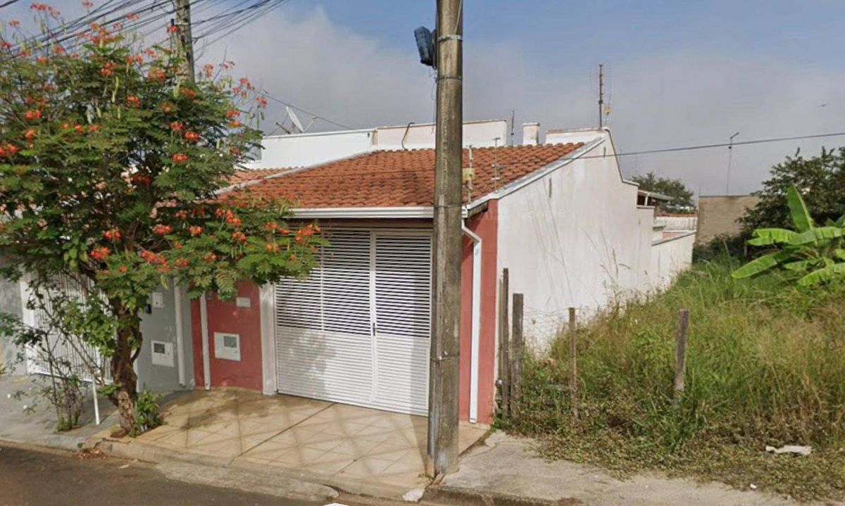Casa com 2 quartos, Jardim do Trevo - São João da Boa Vista
