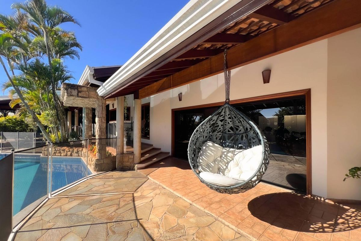 Casa com 4 dormitórios à venda, 676 m² por R$ 2.800.000,00 - Condomínio Village Visconde de Itamaracá  - Valinhos/SP, foto 2