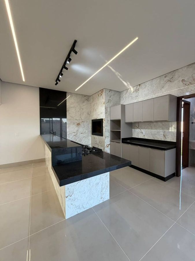 Casa com 3 suítes, excelente custo-benefício no Mont Serrat! - Casa em Mont Serrat, Sorriso - à venda - VIVABEM BRASIL IMOVEIS E LOCACOES LTDA