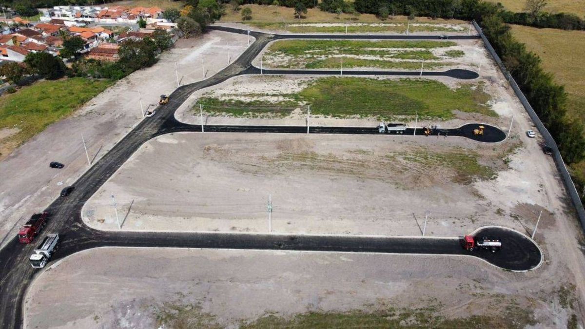 Lote/Terreno à Venda, Novo Morumbi - Pindamonhangaba - Lote/Terreno em Novo Morumbi, Pindamonhangaba - à venda - EDSON DERRICO IMOVEIS LTDA