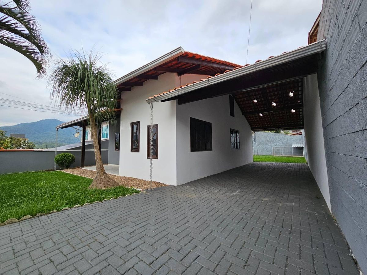 Casa REF 6994 - Casa em Rau, Jaraguá do Sul - à venda - HAUS IMÓVEIS LTDA