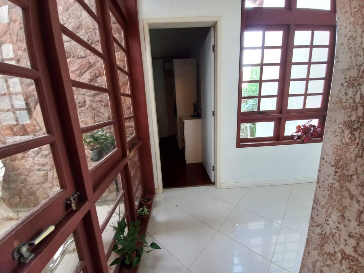 Casa, 4 quartos, 300 m² - Foto 11