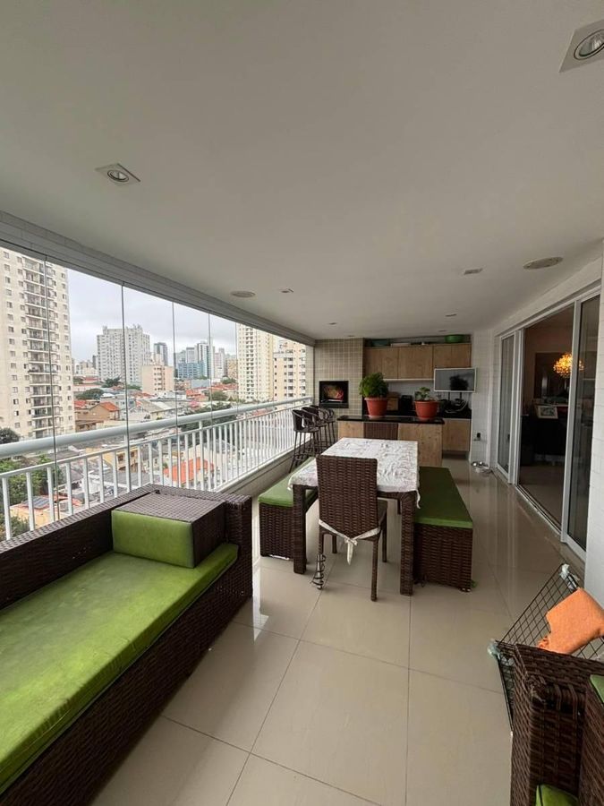 Apartamento com 3 quartos na Mooca