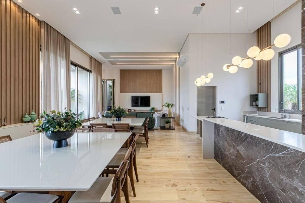 Casa , com 4 quartos - Condomínio Porto Seguro, Sorriso