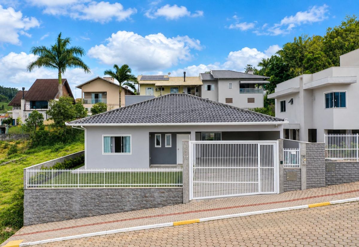 Casa de Alvenaria - Venda - 03 dormitórios - 154m2 - Semi Mobiliada - Taboão - Rio do Sul - Casa em Taboão, Rio do Sul - à venda - Cifra Imóveis e Empreendimentos Imobiliários