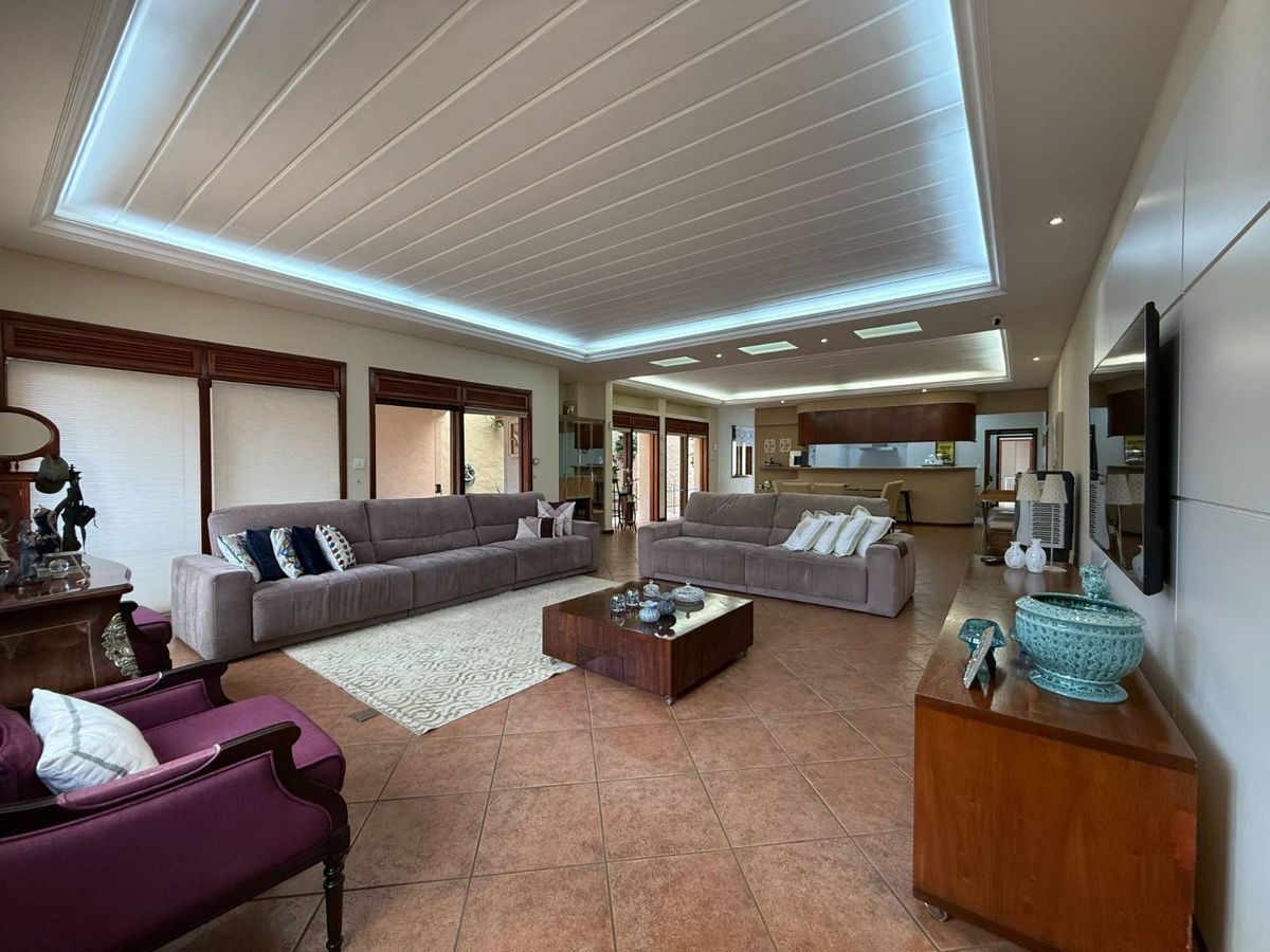 Casa à venda no Parque das Flores | 447 m², 4 suítes, elevador e piscina Uma casa ampla e completa, pensada para famílias que valorizam espaço, privacidade e bons momentos juntos. - Casa de Condomínio em Parque das Flores, Campinas - à venda - Terra Vale Negócios Imobiliários