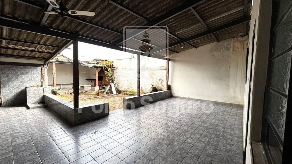 Casa com 2 quartos, Centro - São João da Boa Vista
