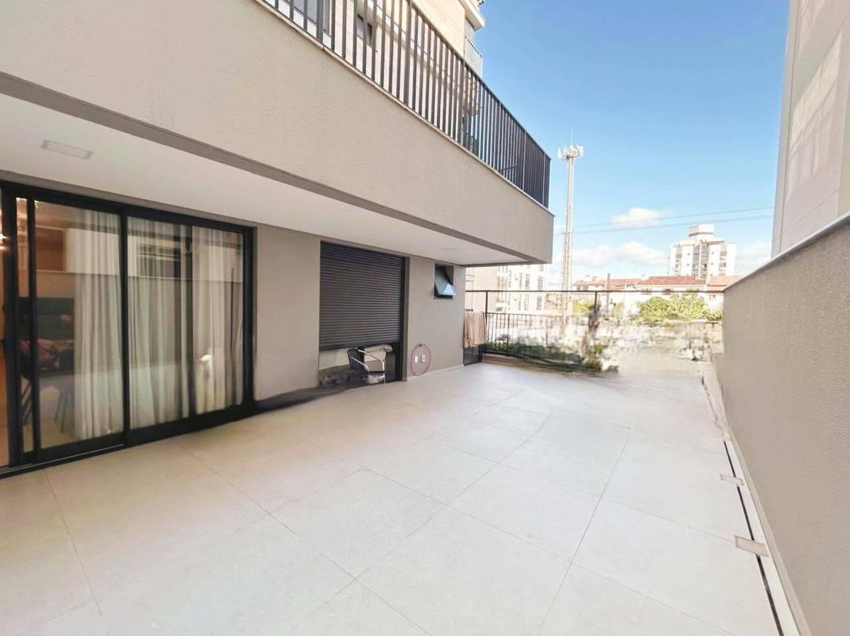 Apartamento Garden a venda com 3 quartos, 3 Suítes com 205 m² no bairro Estreito - Florianópolis