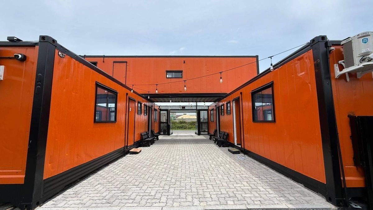 Casa com 5 dormitórios à venda por R$ 1.290.000,00 - Cambiju - Itapoá/SC - Casa em Cambiju, Itapoá - à venda - Nossa Praia Imóveis