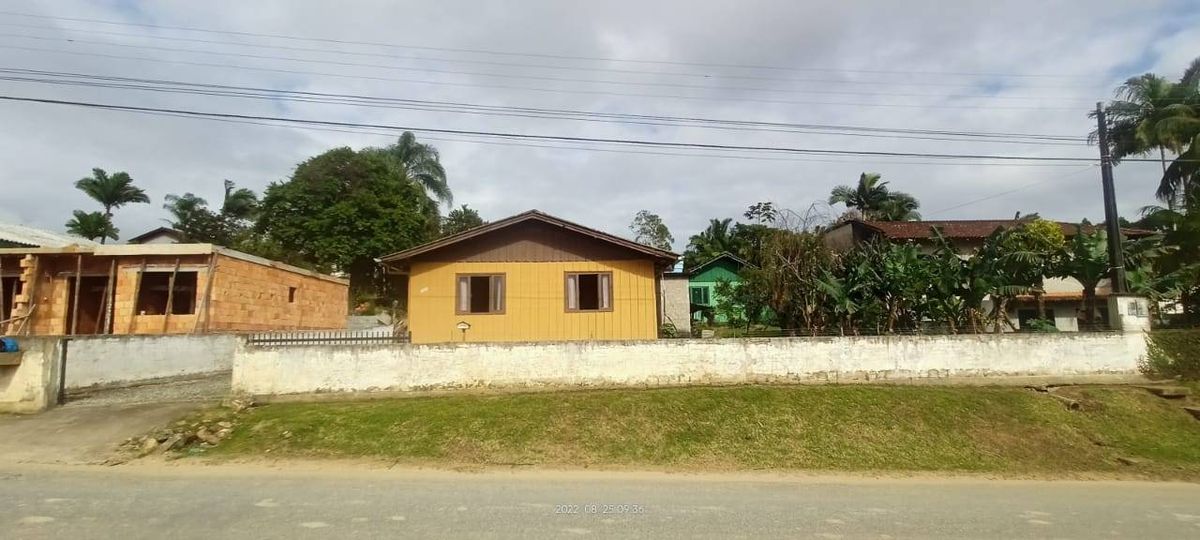 Casas com excelente área em Medeiros Barra Velha SC - Casa em Medeiros, Barra Velha - à venda - Manacá Negócios Imobiliários