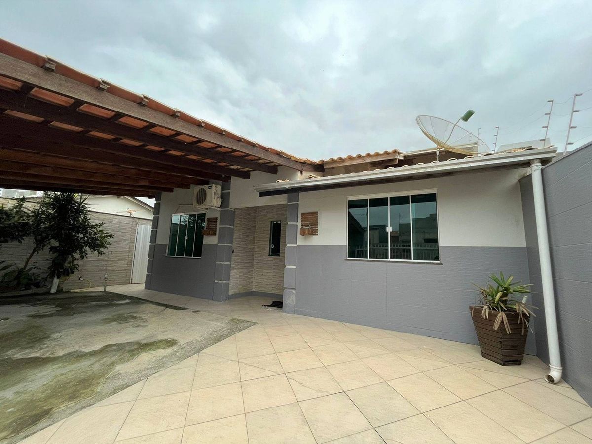 CASA 1SUITE+1DORMIT SANTA REGINA - Casa em Santa Regina, Itajaí - para locação - RV Imóveis
