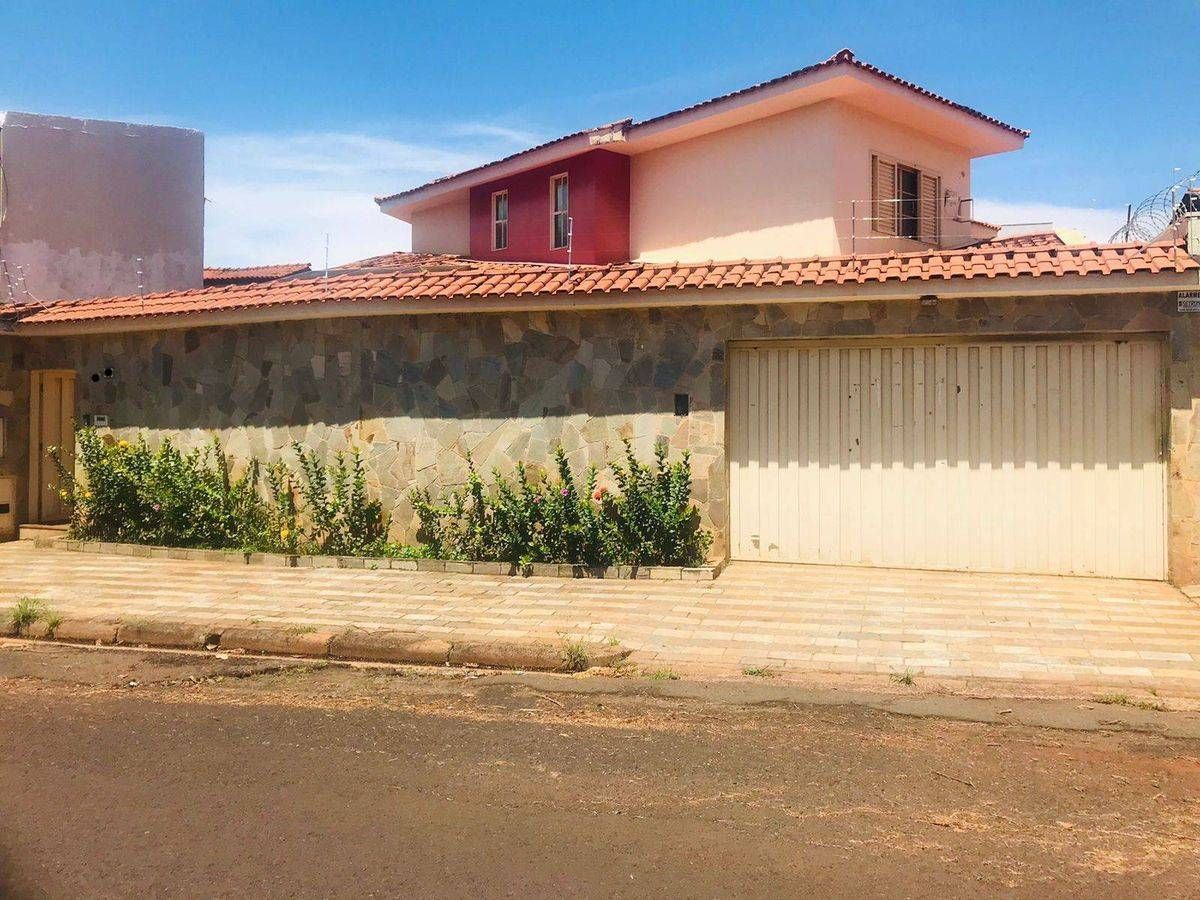 Casa com 4 quartos para Locação, Parque Residencial Lagoinha - Ribeirão Preto - Casa em Parque Residencial Lagoinha, Ribeirão Preto - para locação - Locca Imóveis