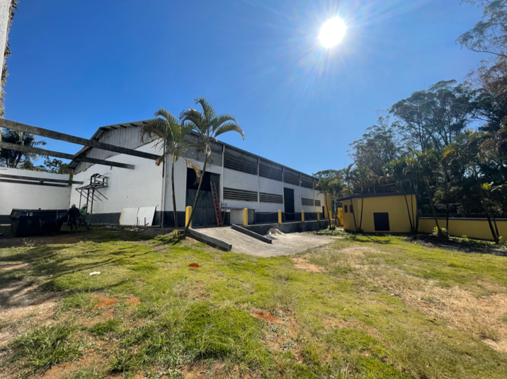 Fantástico Galpão Comercial para Venda ou Aluguel e Suzano-SP - Comercial em Chácaras Reunidas Guaio, Suzano - para locação e à venda - Paula & Abreu Imóveis