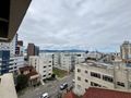 Apartamento à venda em Coqueiros | Reformado, 2 dormitórios e a poucos passos do Parque de Coqueiros e do Centro
