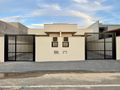casa geminada com suite + 2 quartos no bairro João Pessoa