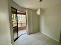Apartamento com 2 Dormitórios (1 Suíte) para Locação no Estreito – Vista para o Mar, Sol da Manhã e Excelente Localização