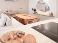 Apartamento a venda Finamente Mobiliado com 2 Quartos, 2 Suítes , 79m², a 120m da Praia dos Ingleses, Florianopolis