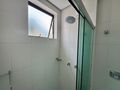 Apartamento com 2 Dormitórios (1 Suíte) para Locação no Estreito – Vista para o Mar, Sol da Manhã e Excelente Localização