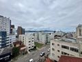 Apartamento à venda em Coqueiros | Reformado, 2 dormitórios e a poucos passos do Parque de Coqueiros e do Centro