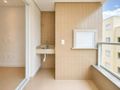 Apartamento a venda 2 dormitórios (1 suíte), 72m², com sacada e churrasqueira em Barreiros R$691 mil