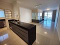 Apartamento para Locacao com 3 quartos,  1 Suíte , 106m ² no bairro Canto - Florianópolis