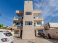 Apartamento semimobiliado no bairro Santa Regina