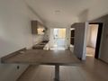 Apartamento semimobiliado no bairro Santa Regina