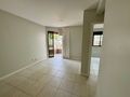 Apartamento com 2 Dormitórios (1 Suíte) para Locação no Estreito – Vista para o Mar, Sol da Manhã e Excelente Localização