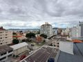 Apartamento Amplo com 3 Dormitórios, Suíte e Sacada com Churrasqueira no Balneário – Florianópolis/SC