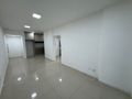 Apartamento de 02 Dormitórios (01 Suíte) para Locação em Barreiros - Localização, Conforto e Andar Alto