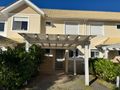 Casa para venda com 2 suites, em condomínio completo, Morro das Pedras - Florianópolis